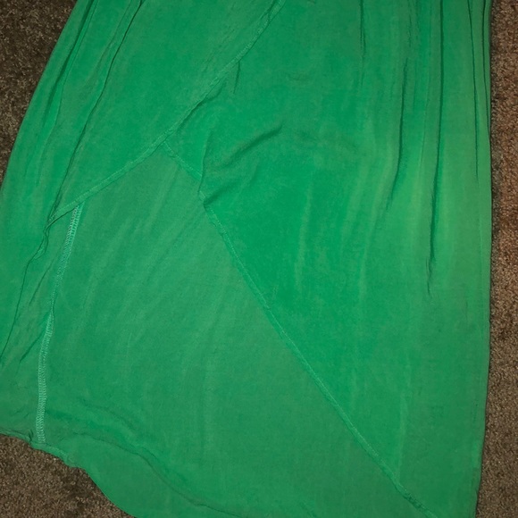 Green flowy dress - Picture 2 of 4